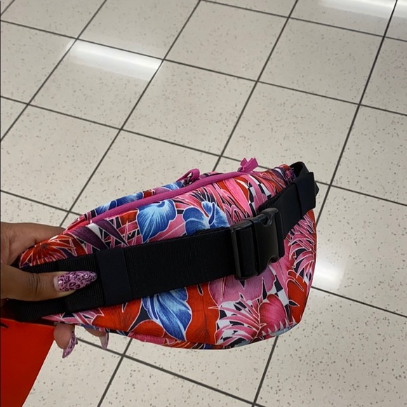 Fanny Pack - Picture 3 of 5